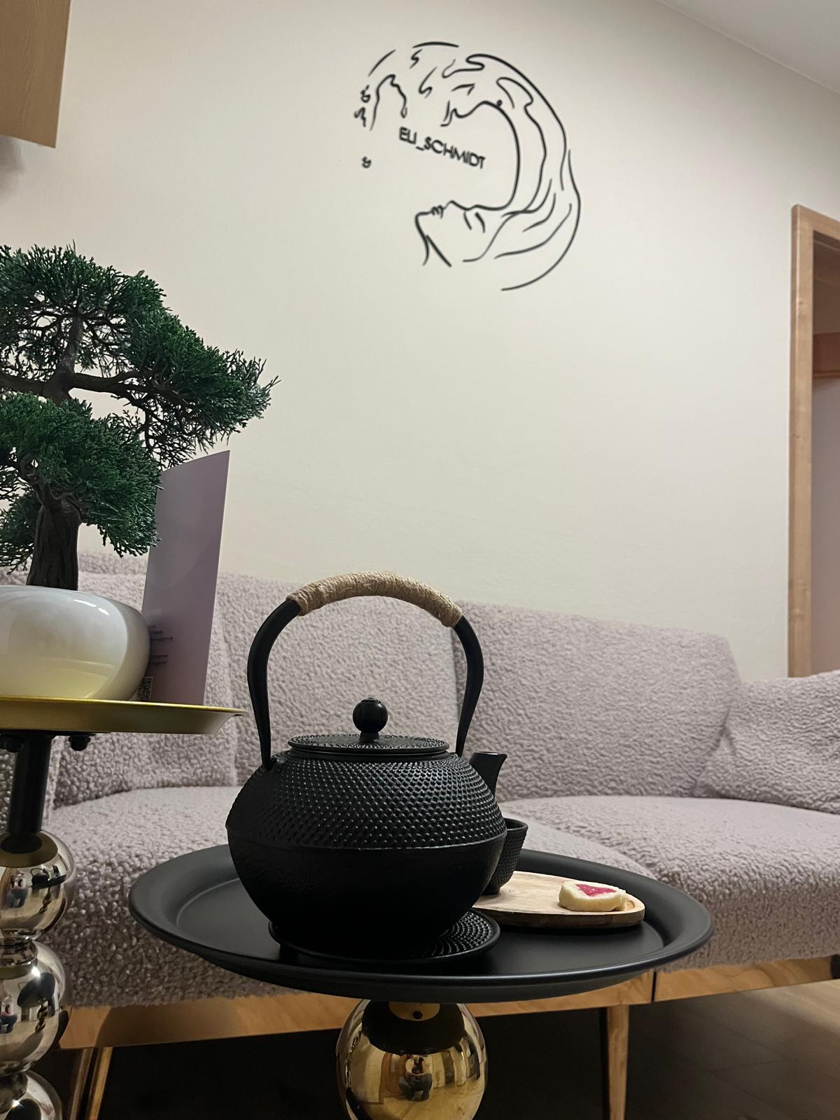 Ritual-Tee im Lash & Spa Schmidt